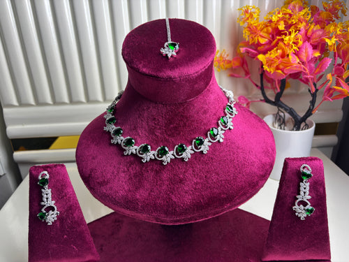 Emerald Green Floral Crystal Collar Necklace and Earring Set