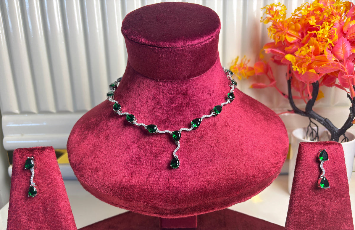 Green Teardrop Stone Necklace and Earring Set